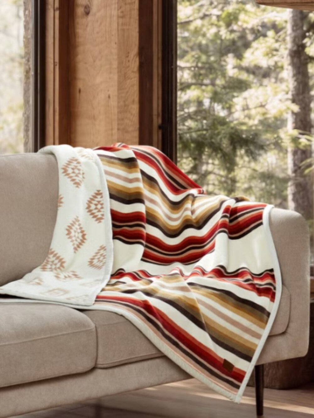 NEW Pendleton Reversible Soft Plush Throw 50X70 Woodland Stripe